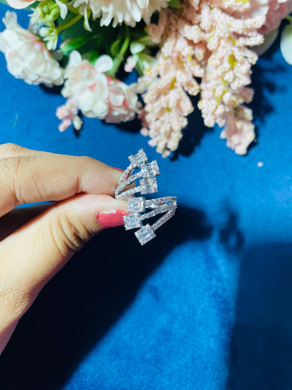 CLASSY BAGUETTE RING