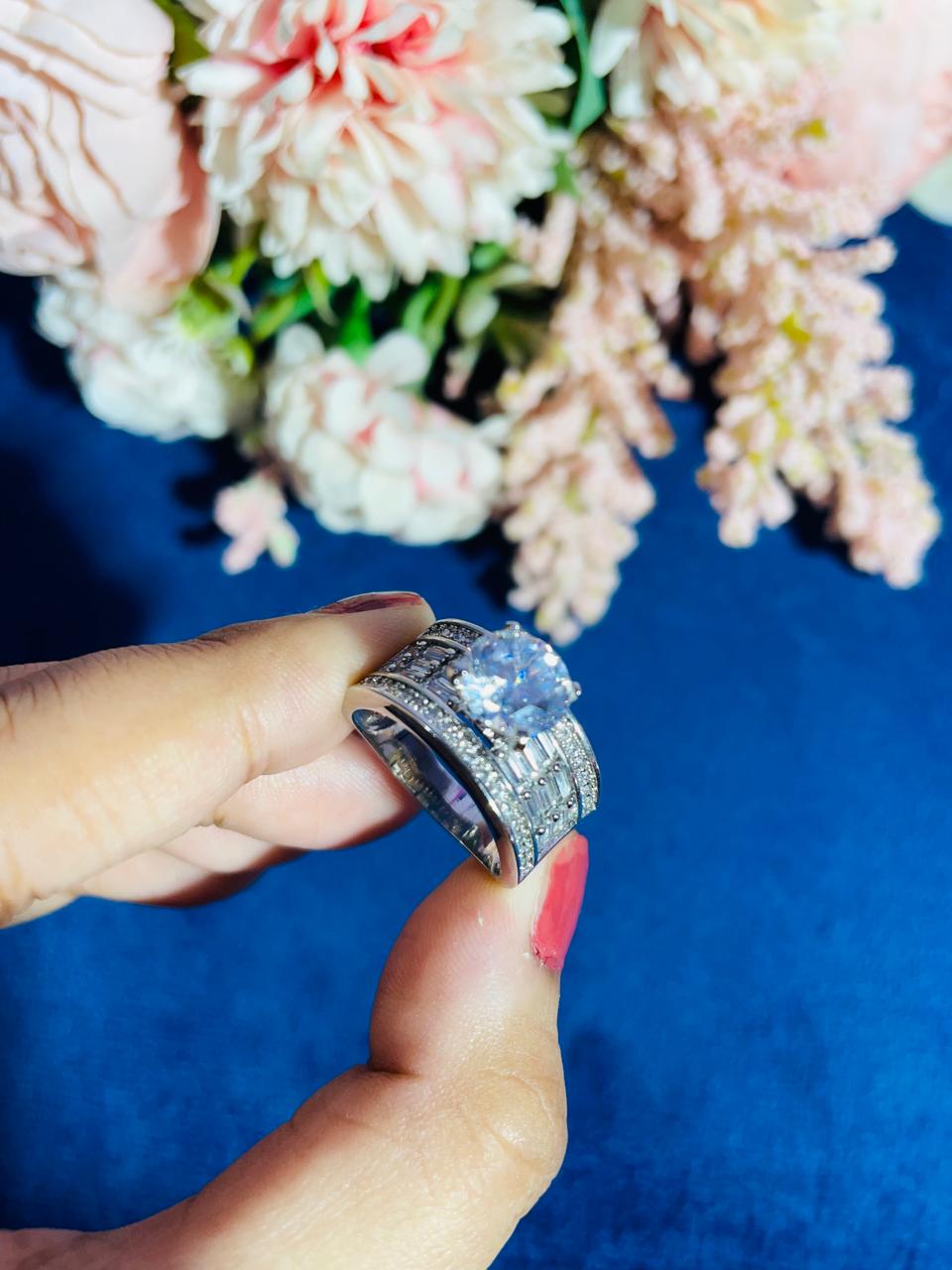 DIAMOND BAGUETTE BAND