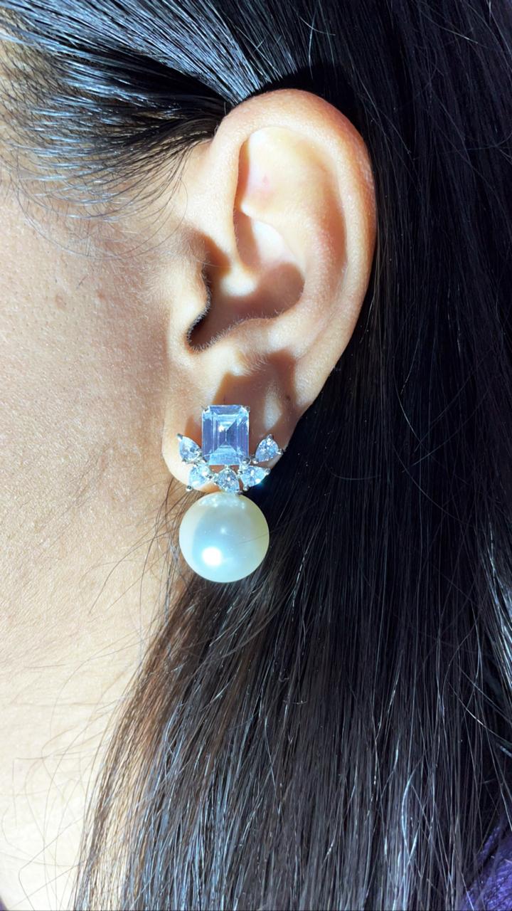 BAGUETTE PEARL EARRINGS